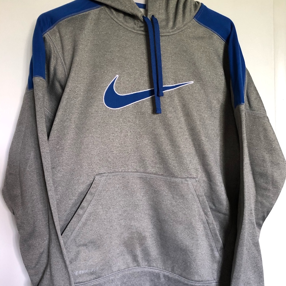 Nike sweatshirt
